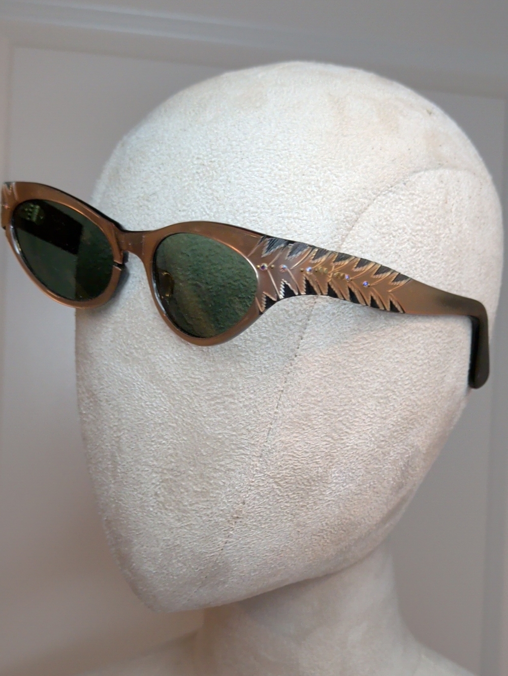 Vintage 50s Women's Cateye Sunglasses Retro Bronze Made In France MCM